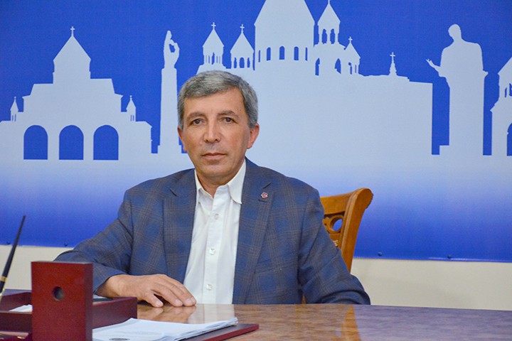 ՆԵՐՍԵՍ ՄԵԼԻՔՅԱՆ