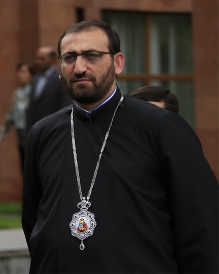 ՏԵՐ ԱՐՇԱԿ ԵՊԻՍԿՈՊՈՍ ԽԱՉԱՏՐՅԱՆ