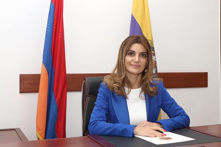 ԷՋՄԻԱԾԻՆ ՀԱՄԱՅՆՔԻ ՂԵԿԱՎԱՐ ԴԻԱՆԱ ԳԱՍՊԱՐՅԱՆԻ ՇՆՈՐՀԱՎՈՐԱԿԱՆ ՈՒՂԵՐՁԸ ԲՈՒԺԱՇԽԱՏՈՂԻ ՕՐՎԱ ԱՌԹԻՎ