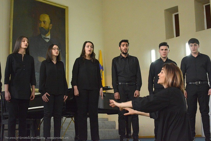 SUMMING UP THE YEAR OF KOMITAS