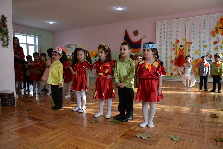 ԱՇՆԱՆ ՀԱՆԴԵՍՆԵՐ ՄԱՆԿԱՊԱՐՏԵԶՆԵՐՈՒՄ