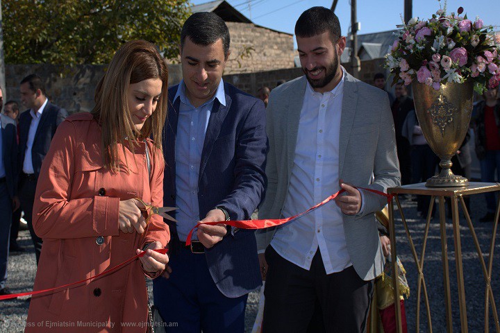 ՔԱՂԱՔԱՊԵՏ ԴԻԱՆԱ ԳԱՍՊԱՐՅԱՆԸ ՄԱՍՆԱԿՑԵԼ Է ԷՋՄԻԱԾՆՈՒՄ ԿԱՌՈՒՑՎՈՂ «GREEN TOWN» ԲՆԱԿԵԼԻ ԹԱՂԱՄԱՍԻ ՀԻՄՆԱՐԿԵՔԻ ԱՐԱՐՈՂՈՒԹՅԱՆԸ