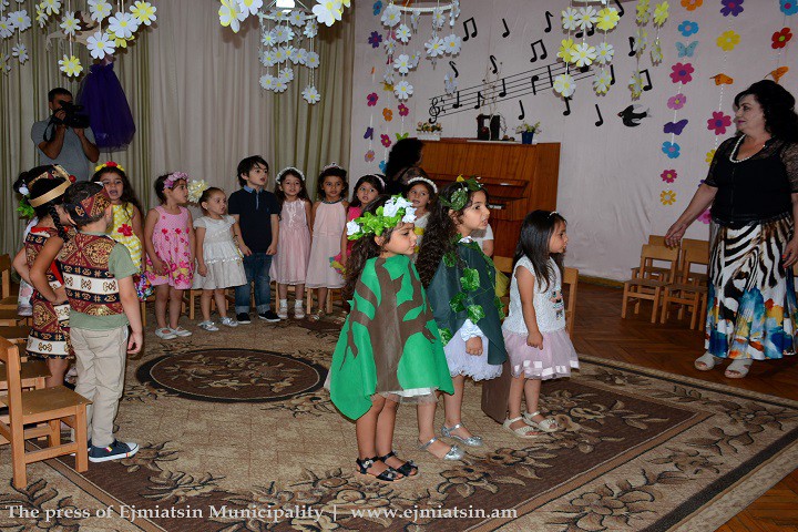 ԾԱՌԱՏՈՒՆԿ՝ «ԾԻԾԵՌՆԱԿ» ՄԱՆԿԱՊԱՐՏԵԶՈՒՄ