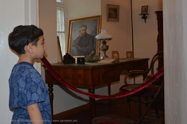 ԹԱՆԳԱՐԱՆԱՅԻՆ ԳԻՇԵՐՆ` ԷՋՄԻԱԾՆՈՒՄ