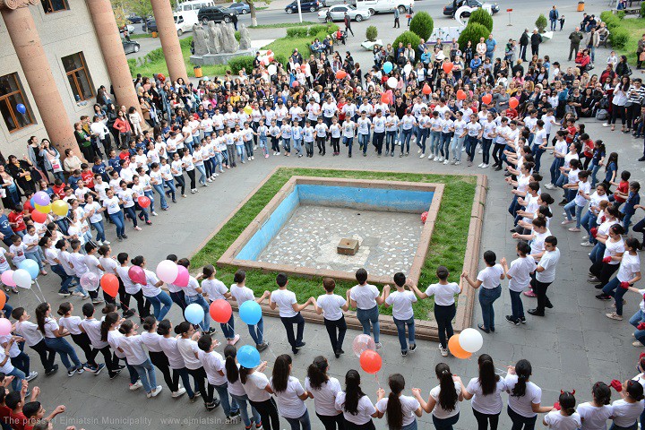 ՊԱՐԻ ՄԻՋԱԶԳԱՅԻՆ ՕՐԸ` ԷՋՄԻԱԾՆՈՒՄ