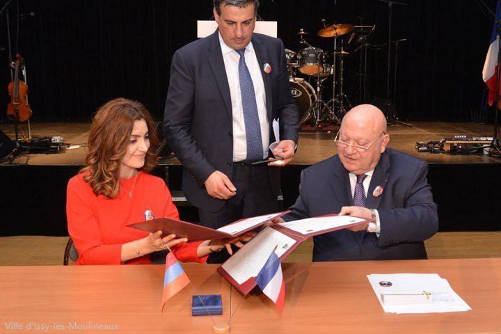 ԶԱՐԳԱՑՄԱՆ ՆՈՐ ՀԵՌԱՆԿԱՐ ԷՋՄԻԱԾՆԻ ՀԱՄԱՐ