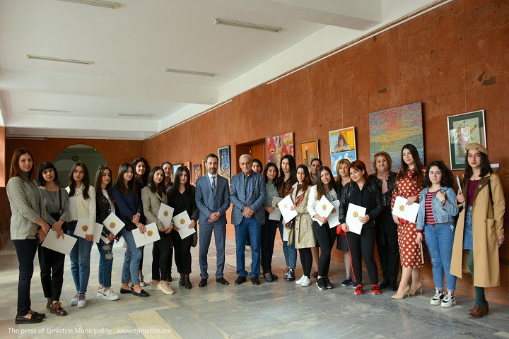 ԿԱՆԱՆՑ ՄԻԱՄՍՅԱԿԻ ԱՄՓՈՓՈՒՄ