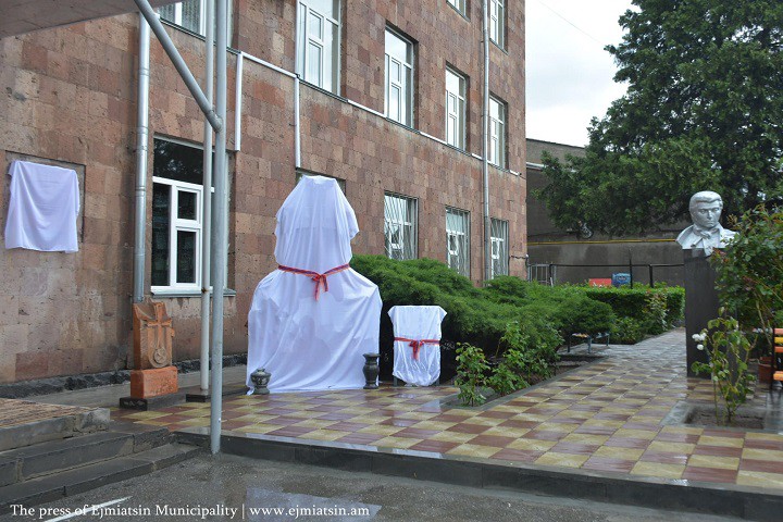 ԱՐՑԱԽՅԱՆ ՎԵՐՋԻՆ ՊԱՏԵՐԱԶՄԻ ԶՈՀԵՐԻՆ ՆՎԻՐՎԱԾ ԽԱՉՔԱՐ՝ ԹԻՎ 4 ՀԻՄՆԱԿԱՆ ԴՊՐՈՑԻ ԲԱԿՈՒՄ